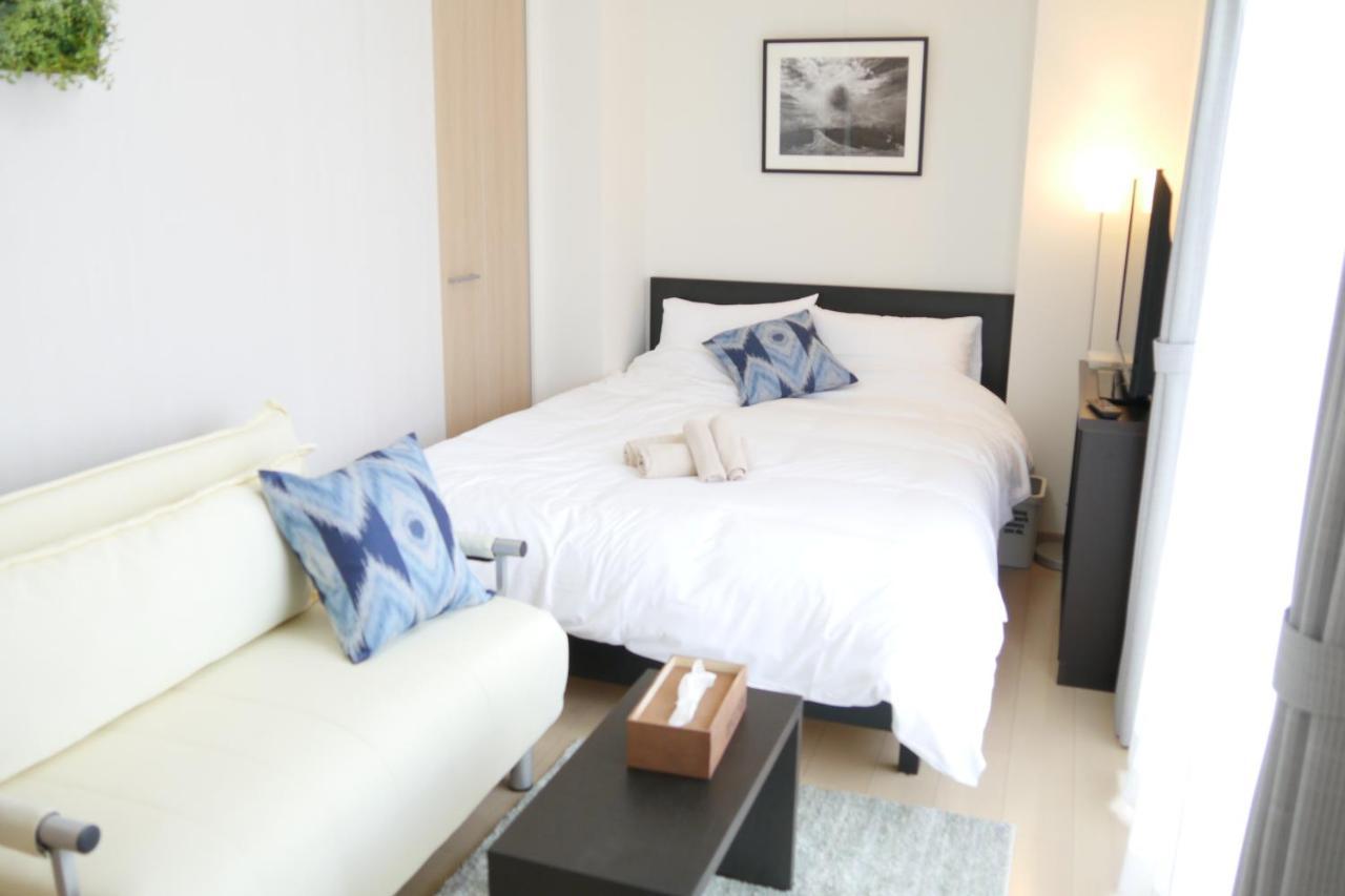 Meet Me Umeda Nishi Aparthotel Осака Екстериор снимка