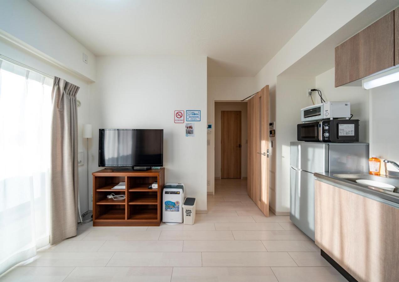 Meet Me Umeda Nishi Aparthotel Осака Екстериор снимка